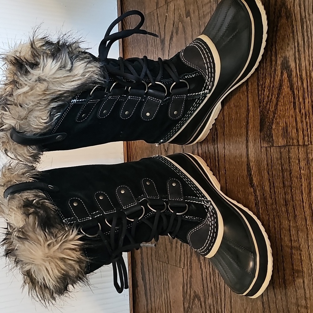 Sorel Joan Of Arctic Black Faux Fur Insulated Waterproof Winter Boots - Picture 5 of 12